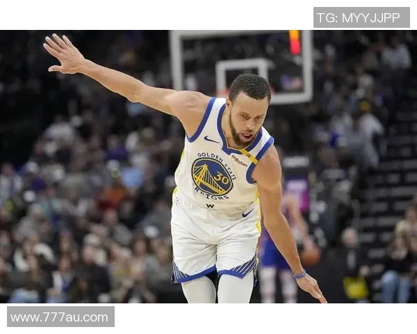 库里连砍45+后仅得9分！穆迪32分创生涯新高，单节7三分比肩水花