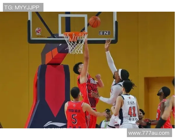 广东男篮93比85胜广州队迎五连胜，萨林杰32分11篮板